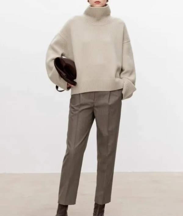 Ivana - Svetr s rolákem