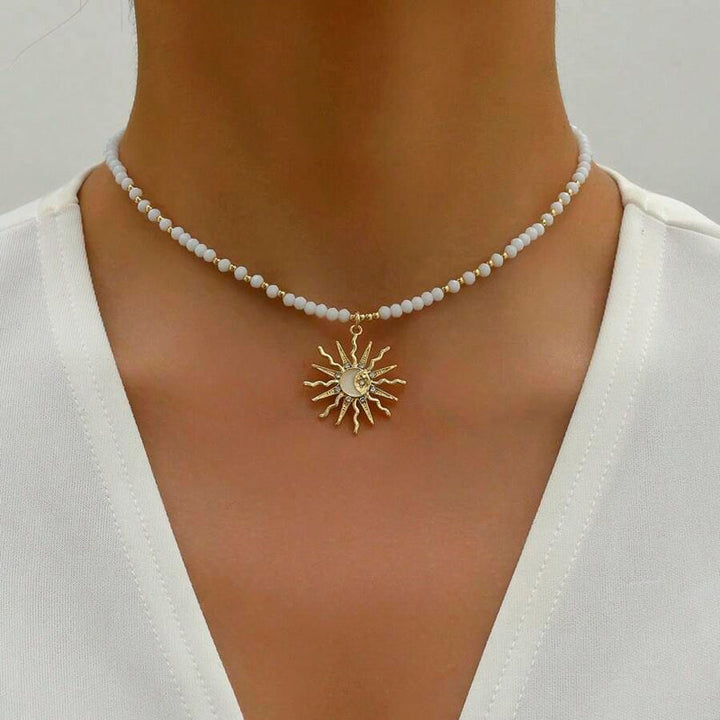 Nela - Bohémský náhrdelník s přívěskem slunce