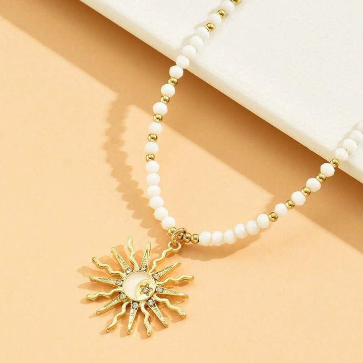 Nela - Bohémský náhrdelník s přívěskem slunce