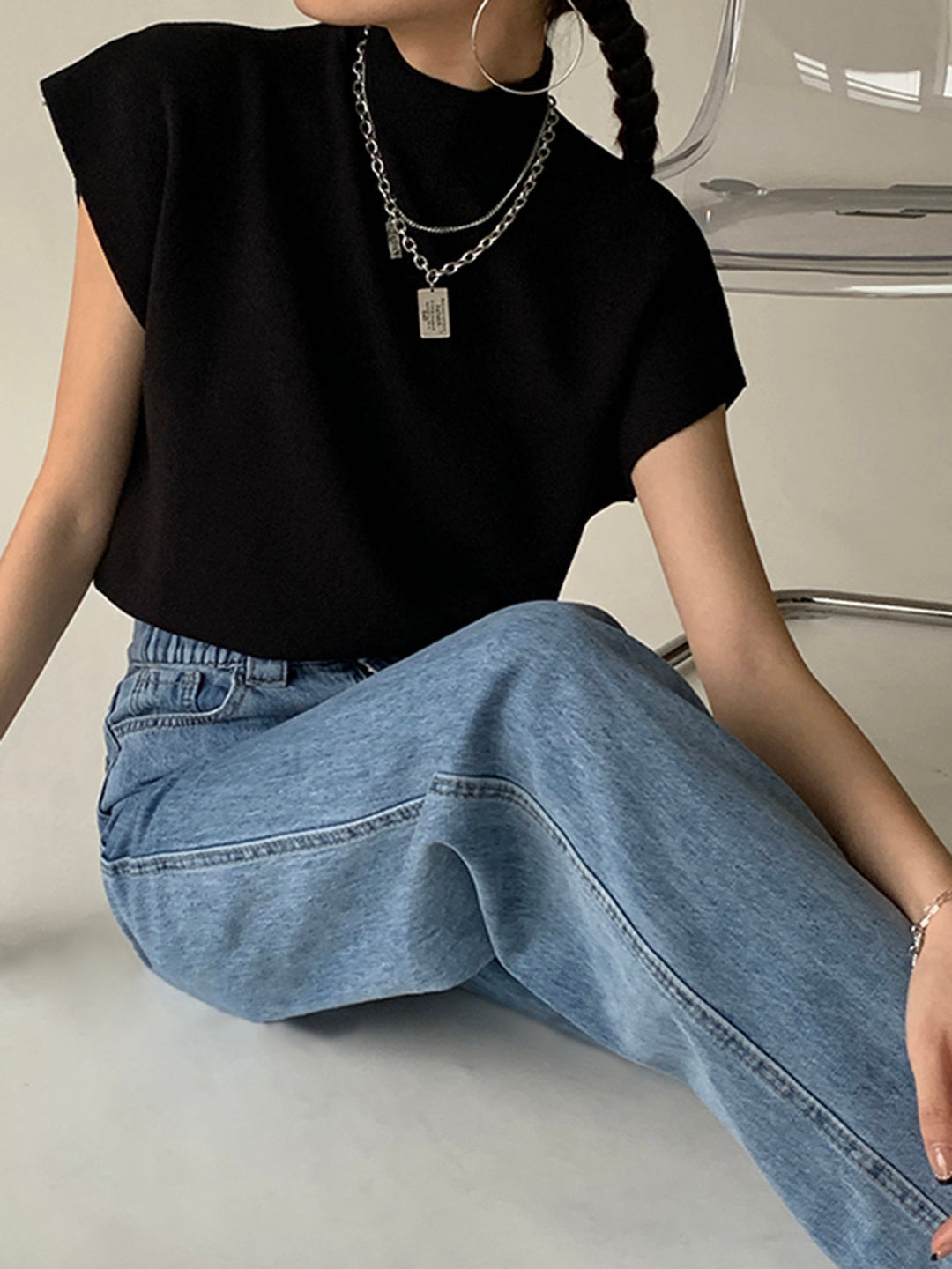 Marcela - Pohodlná pevná pulovrová vesta