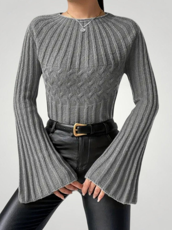 Zdenka - Elegantní svetr s rozšiřujícími se rukávy