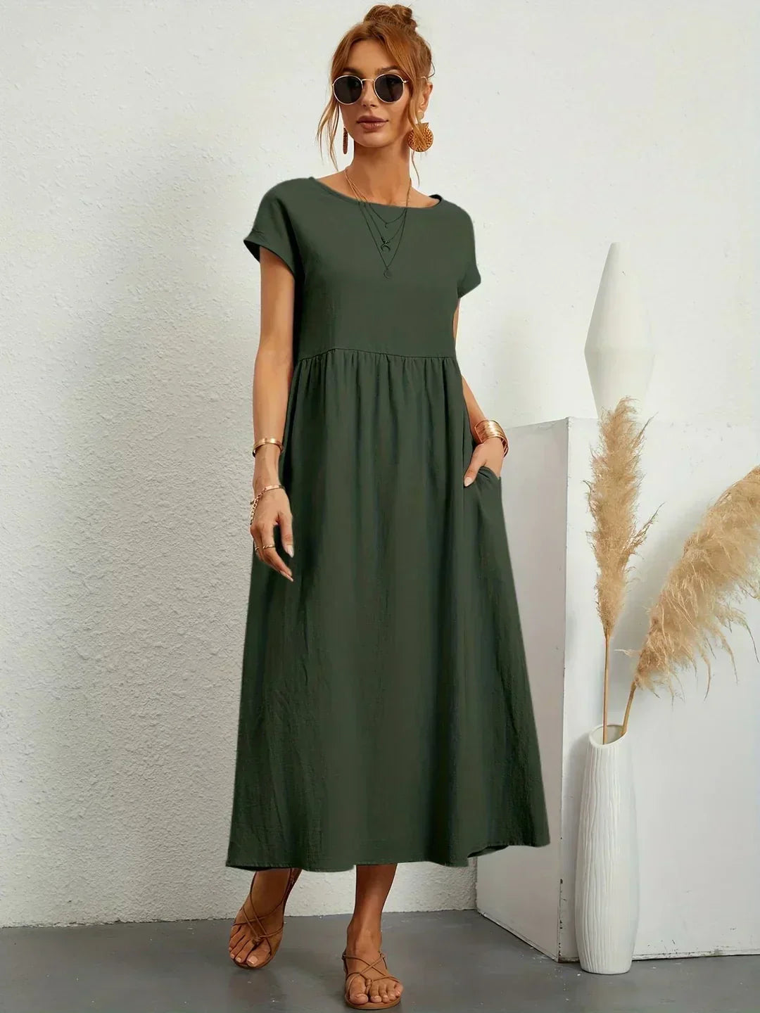 Věra – Elegantní a stylové midi šaty