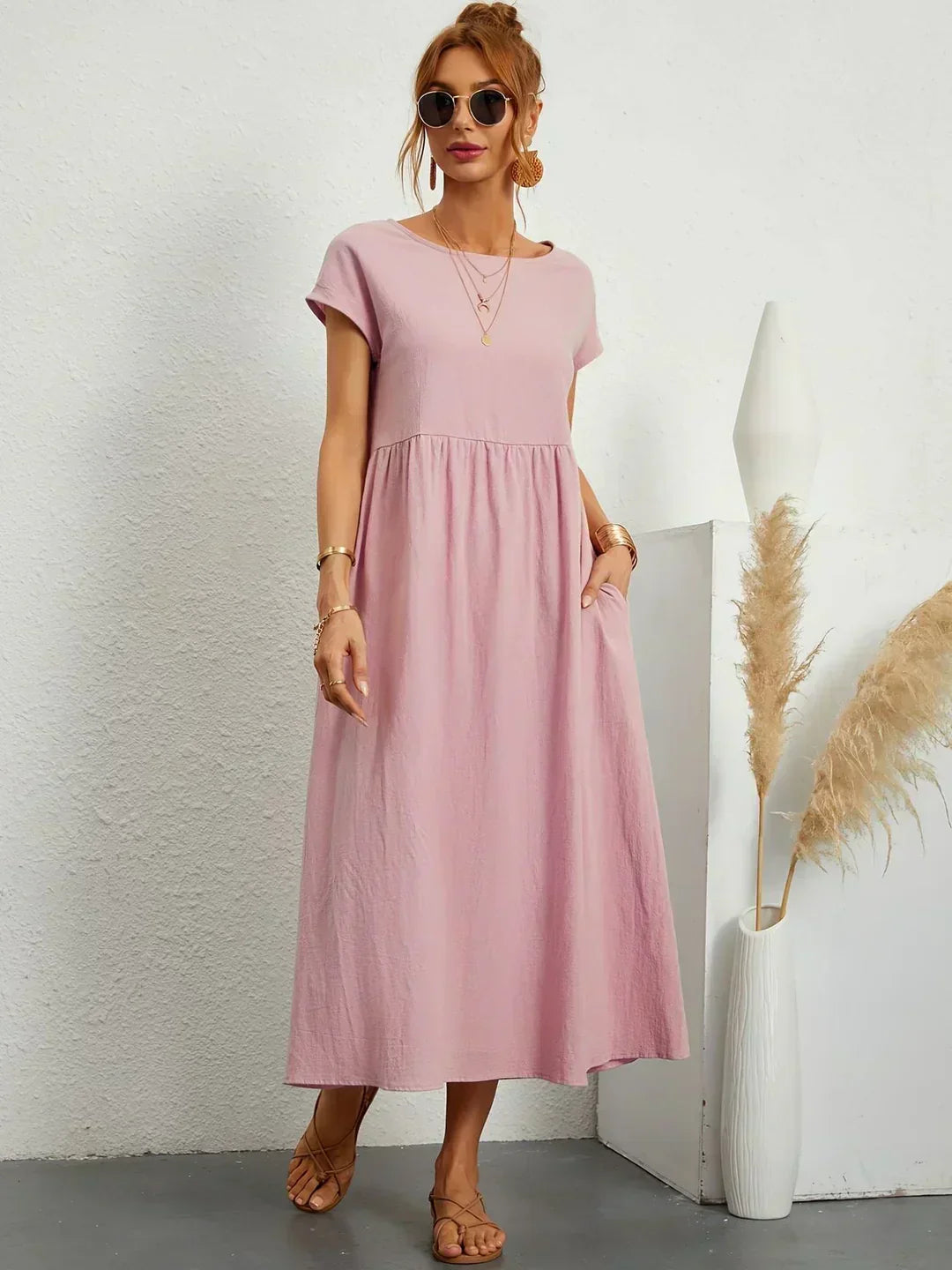 Věra – Elegantní a stylové midi šaty