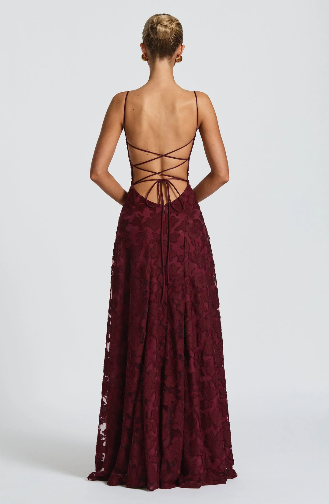 Radmila – Plynulá elegance v nadčasovém maxi stylu