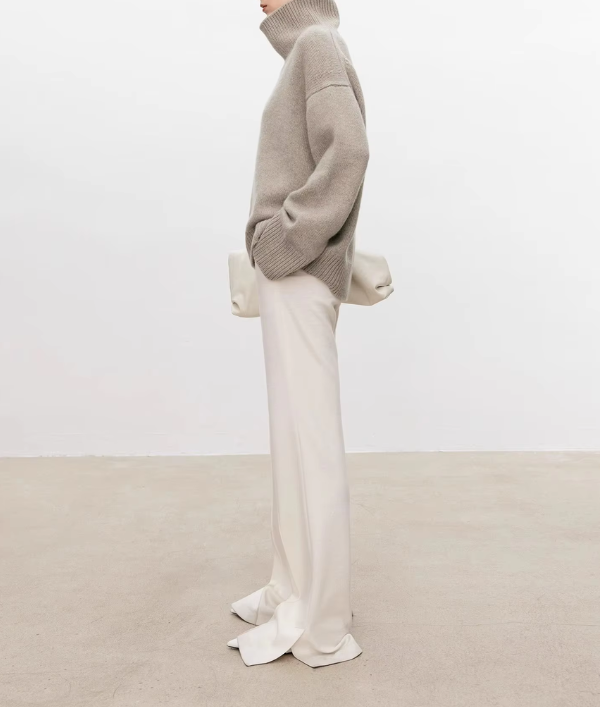 Ivana - Svetr s rolákem